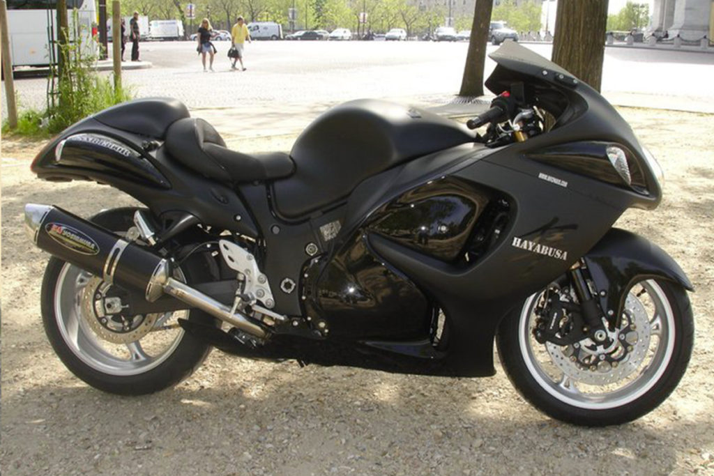 hayabusa-black-4